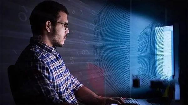 程序员35岁工作危机真的存在吗(有人说程序员是吃青春饭)