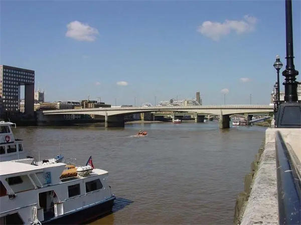 揭秘伦敦桥行动是什么意思(英女王身后事细节可太多)