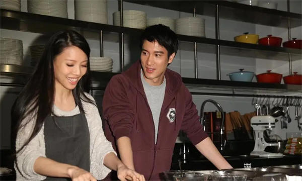 王力宏离婚事件细节曝光(到底谁在撒谎直接看明白)