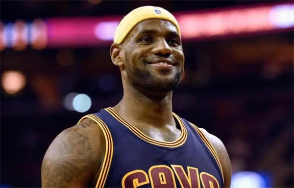 詹姆斯被曝想重回克利夫兰骑士(老詹球迷支持他这一决定)