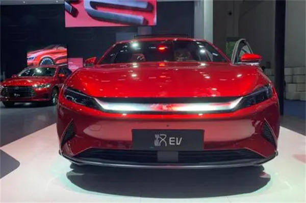 新能源汽车怎么样值得买吗(油价太贵了)