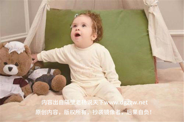 生育率逐年下降破警戒线(聊聊生育率低对个人对国家的影响)