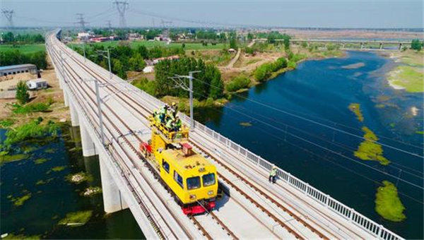 郑万高铁和西武高铁建成通车将对襄阳的发展起到重要的作用