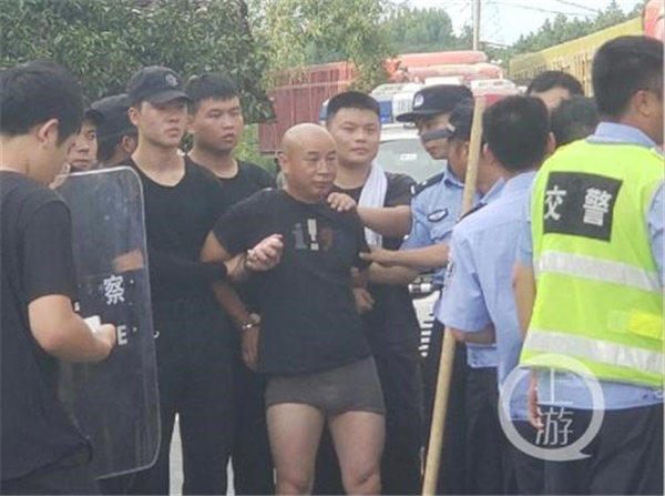 江西杀人犯曾春亮藏在了哪里为什么不逃往外省？