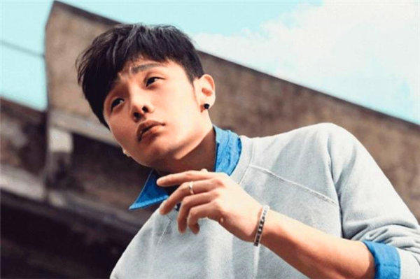 曾被刘欢淘汰的李荣浩回归好声音，打脸那些觉得不配的网友