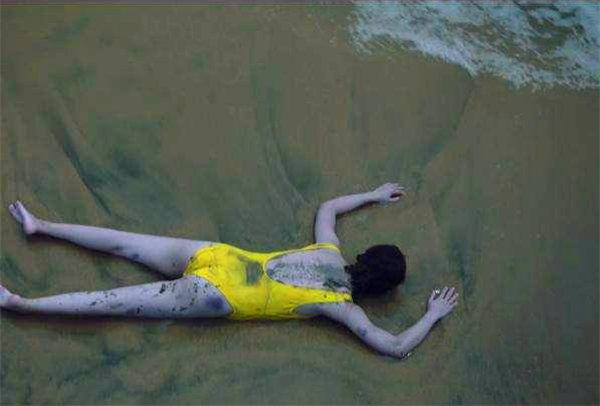 《隐秘的角落》人物关系和细节，越仔细想越瘆人