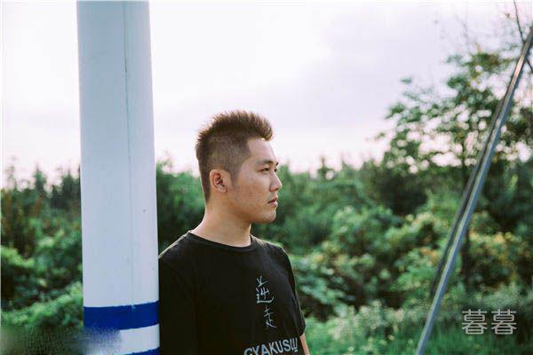 男人对你冷暴力的表现 想要逃离与你的关系