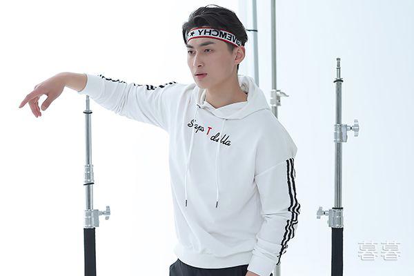 如何征服英俊少男 他们喜欢这样的女孩子