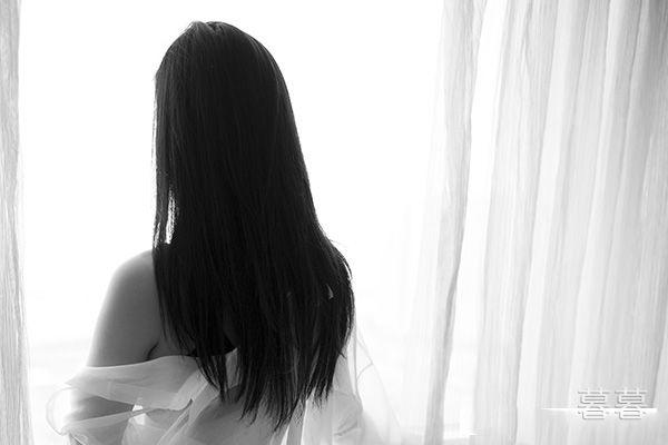 无聊上网遇见她，只可惜如今她不再和我联系