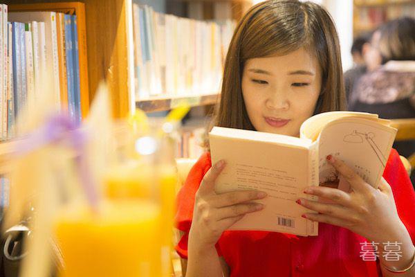 晚安唯美句子说说心情 愿我们都能被世界温柔以待