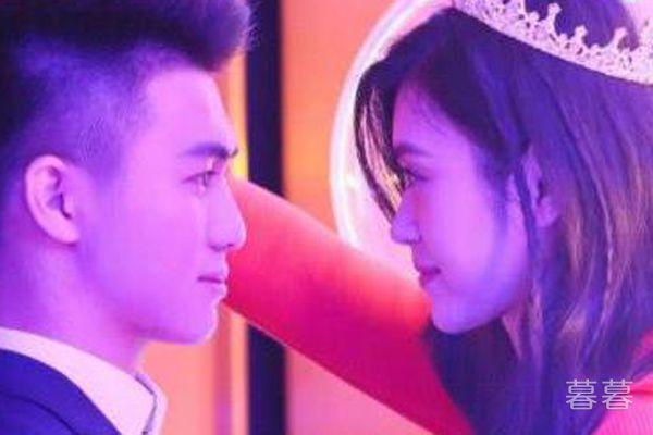 奚梦瑶何猷君怎么认识的 姐姐为中间媒人