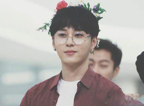 具荷拉龙俊亨分手原因 聚少离多让感情慢慢变淡