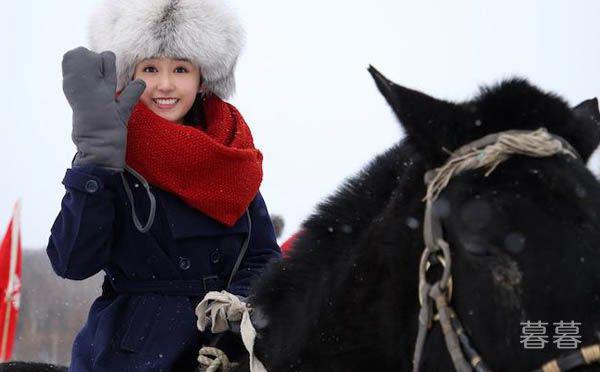 天坑鹰猎小红果是好是坏 她的身世是什么
