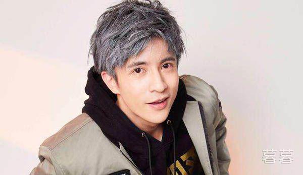 薛之谦最近出什么事了 和前妻复婚后如今做爸爸