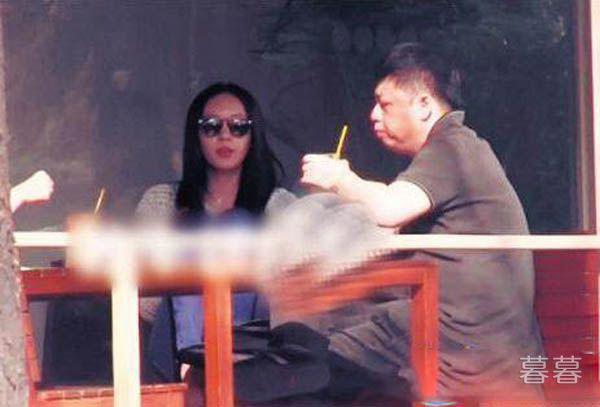 童瑶怎么认识王冉的 两人在一起是正经谈恋爱