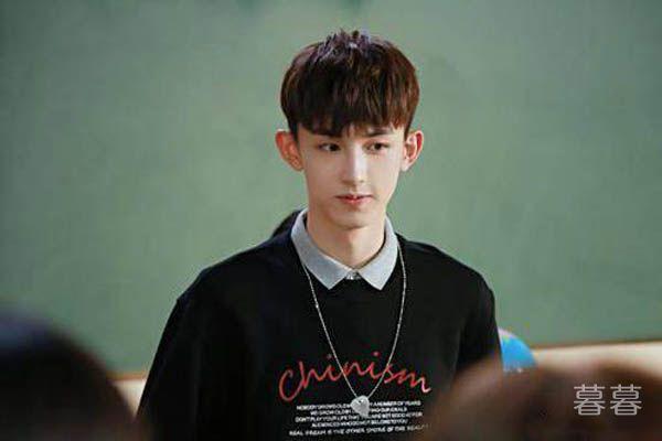 张雪迎和郭俊辰什么关系 两人学生时代就已经相识