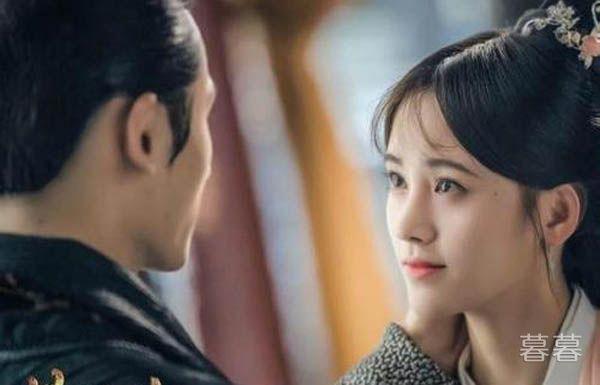 张哲瀚喜欢鞠婧祎吗 拍戏期间上演了一对欢喜冤家