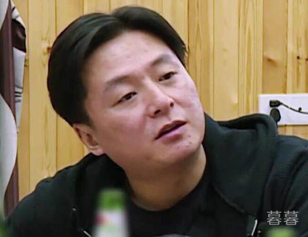 朱雨辰妈妈是这么宠儿子的 作为儿女我们也要给予理解
