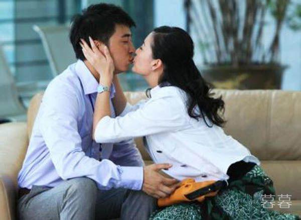 秦岚保剑锋分手原因 两人曾是最佳荧屏cp