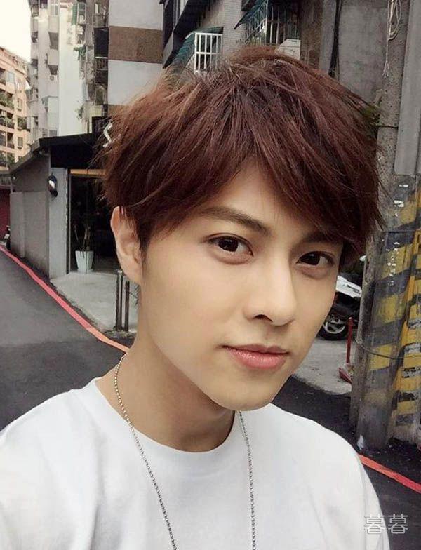 王子已经不喜欢鬼鬼了吗 曾因为这两部剧而火