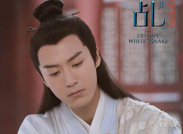 天乩之白蛇传说法海喜欢谁 和小青相爱却人妖殊途