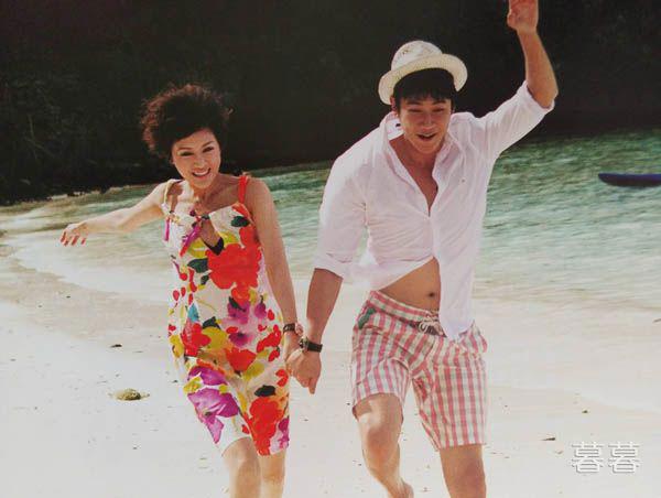 陆毅鲍蕾谁追的谁 一见钟情的甜蜜校园爱情