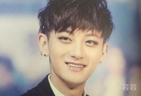 黄子韬和热巴有可能吗 撞脸照让网友们直呼在一起