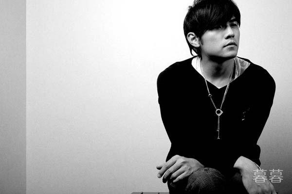 周杰伦hebe在一起过吗 那首歌里有她的名字