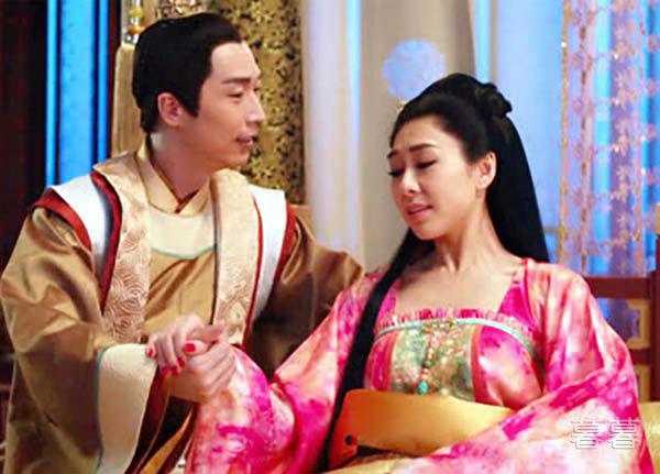 宫心计2深宫计皇上爱的是谁 原配王蓁和郑纯熙的较量