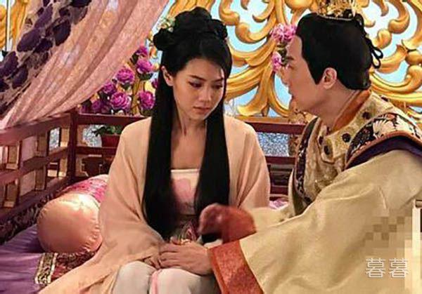 宫心计2深宫计皇上爱的是谁 原配王蓁和郑纯熙的较量
