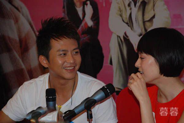 邓超看孙俪眼神宠爱的证据 七周年用爱破离婚传闻