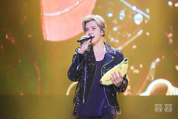 周扬青罗志祥怎么认识 男神的择偶标准竟然是这个