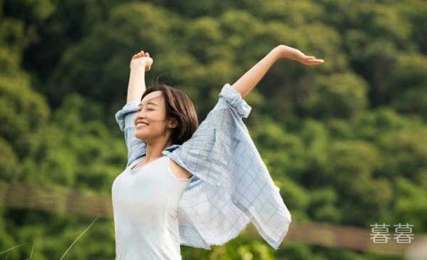 蓝盈莹曹骏相差几岁 他们真的是姐弟恋吗