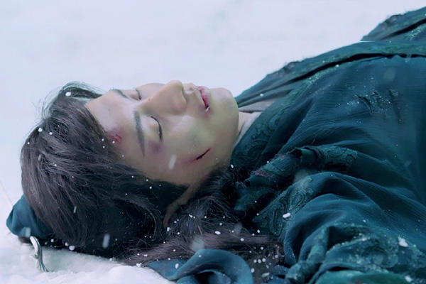 琉璃美人煞每一世的故事简介 司凤被璇玑虐的很惨