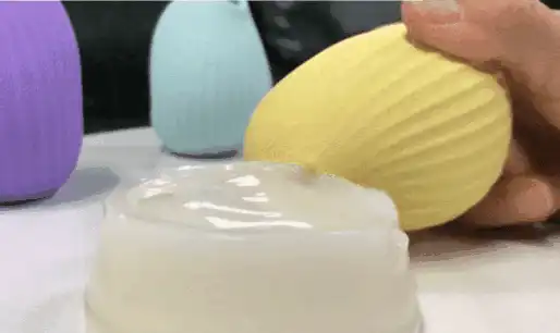 一个男人愿意给帮你算爱你么 ？