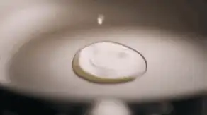 为什么女孩子湿的特别快,女生湿的太快说明什么