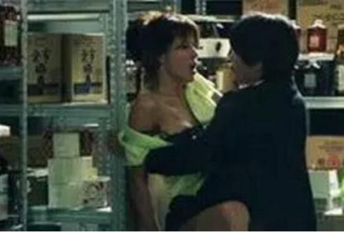 如何在办公室和领导啪啪啪