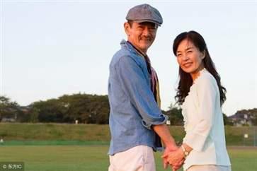 中老年性生活要怎么做？采取什么姿势更好？