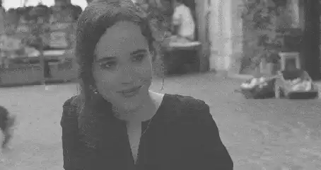 别误会，滴蜡只是看着疼而已