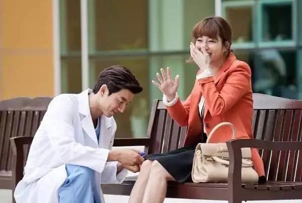 女生会接受怎样的表白，直男赶紧学起来！