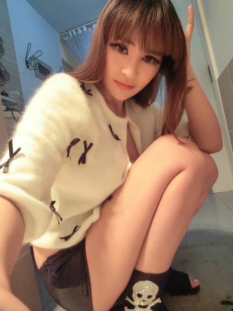 女人穿衣故意走光是什么心理、暴露倾向吗?