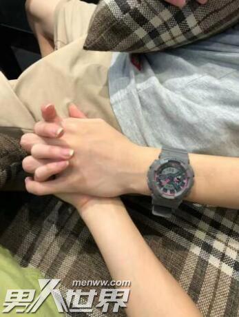 男生会随便十指相扣吗 十指相扣代表什么意思是喜欢吗