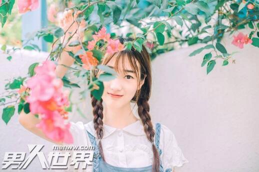 朋友的漂亮妻子小诗令我心动 每次见到朋友妻我就心跳加速