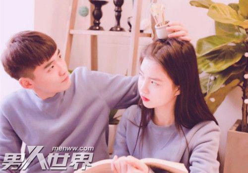 男朋友喜欢摸头是什么意思 这是男生对女生有爱意的肢体接触