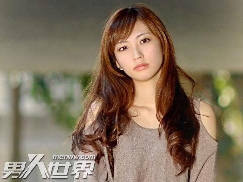 我和美艳的女邻居杨姐好上了 她的主动让我很意外