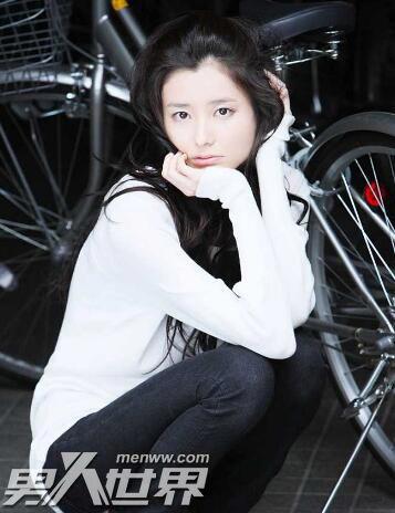 躁动山野风流桃花村 丈夫不在家自己被村医欺负