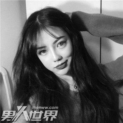 我的同居美女上司强势又迷人 给女老板当司机还有这待遇