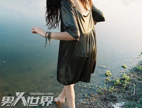 拥挤列车上与陌生男人发生的事 口述拥挤车厢里的露水情缘