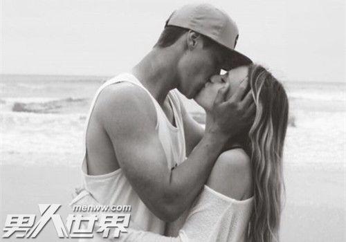 和前任分手后又睡一起是真爱吗 男人想睡前任是怎么想的