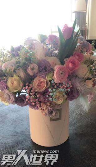 黄有龙为赵薇庆生 黄有龙和赵薇并不幸福是假的